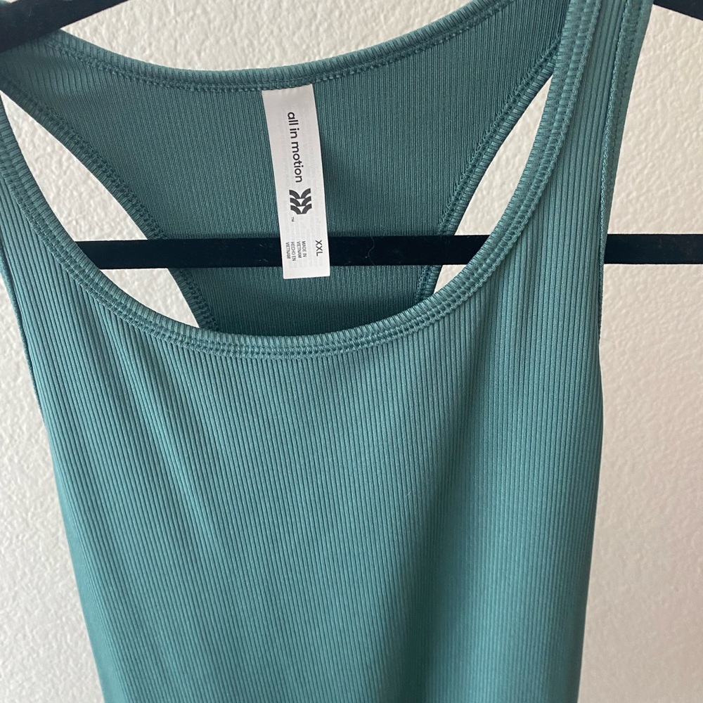 Workout tank